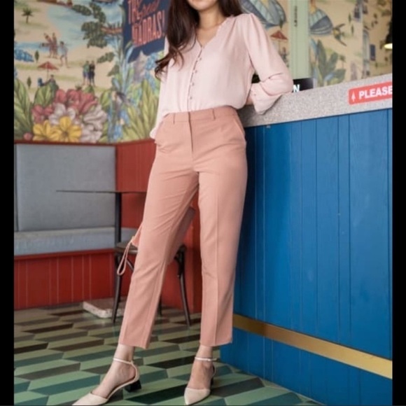 Zara Mauve Blush Flat Front High Waist Cropped Dress Pants sz Medium - Picture 2 of 7